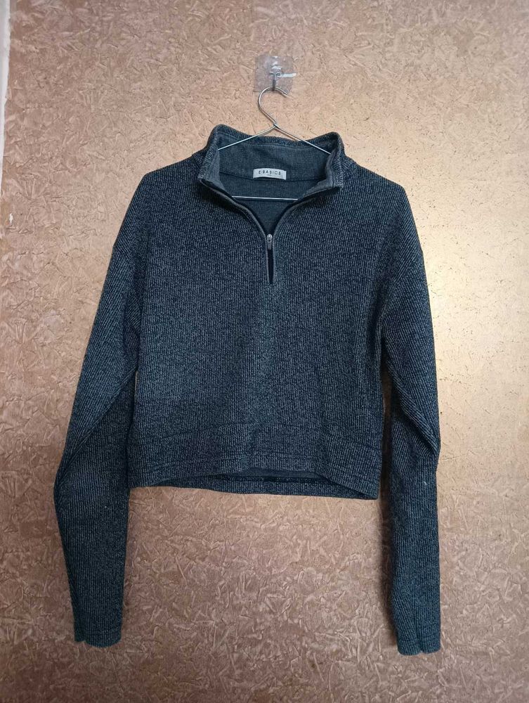 Cropped Pullover Sweater
