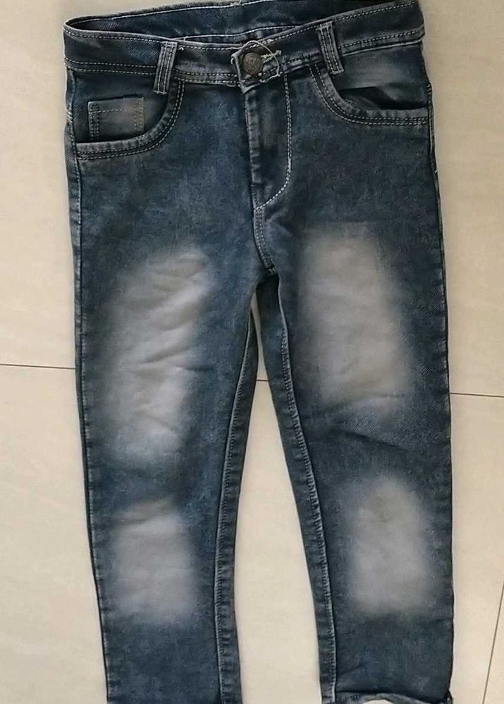 Stylish Blue Wash Jeans