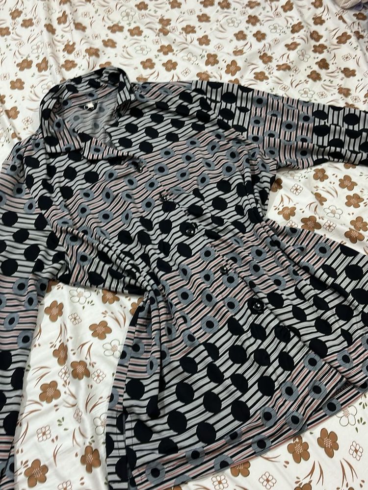 Stylish Printed Button-Up Tunic Top