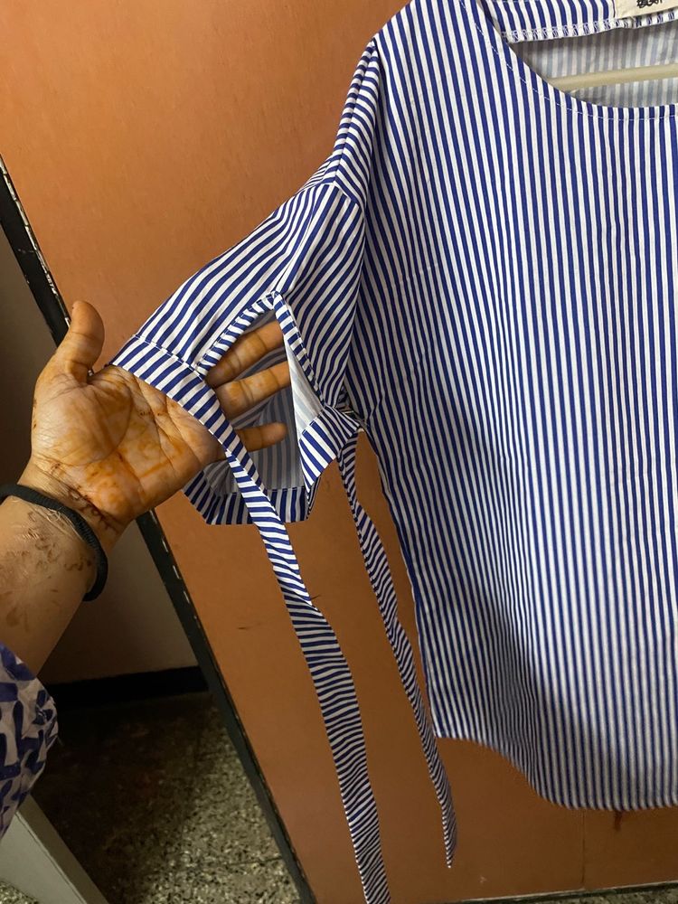 Chic Striped Tie-Sleeve Top