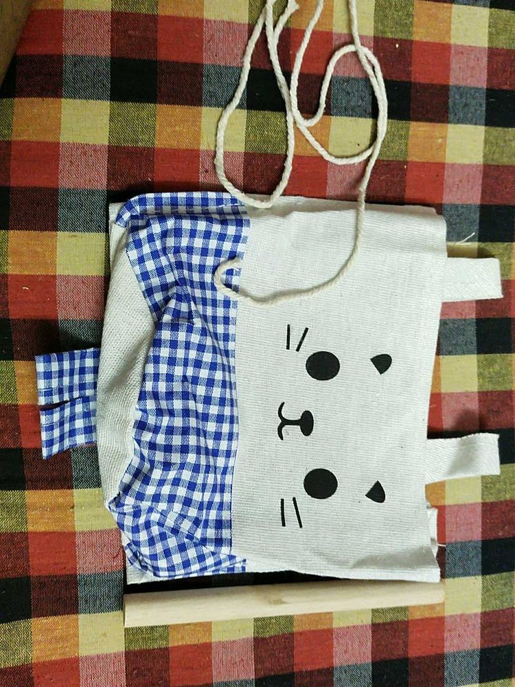 Cat Design Hanging Storage Bag