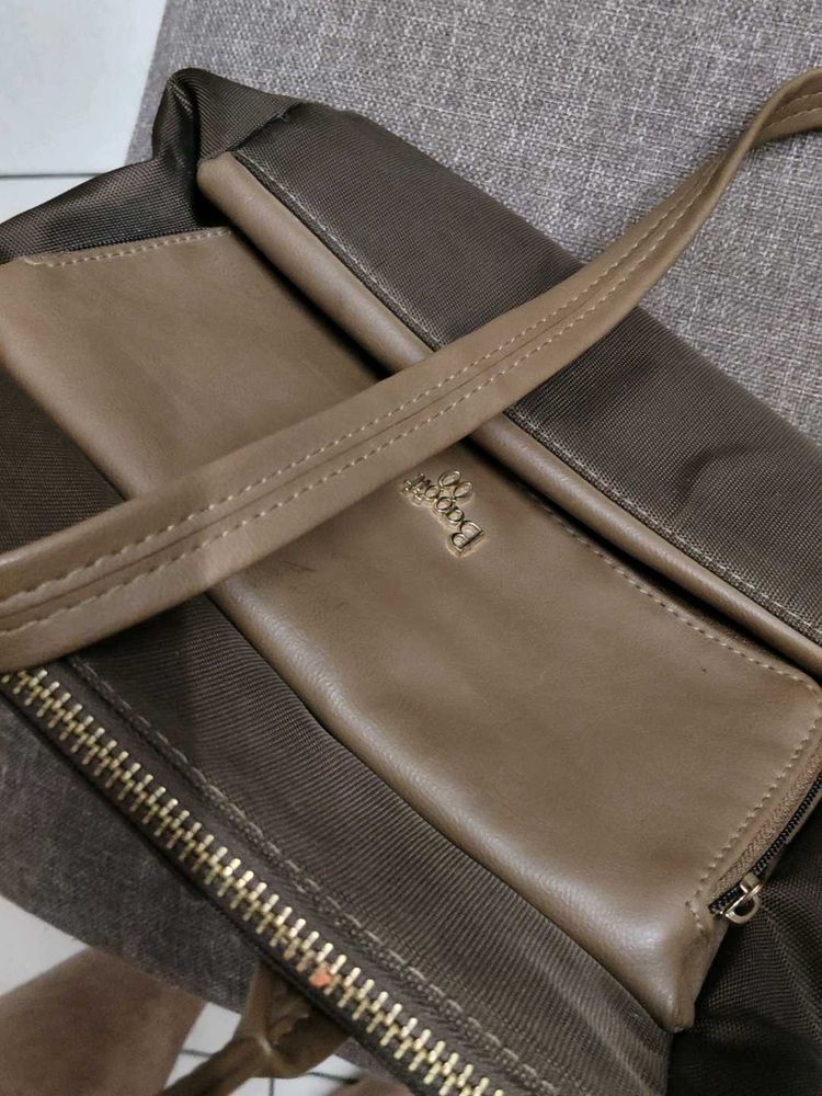 Stylish Carry Bag pack