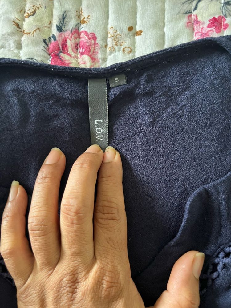 navy blue top for house wear