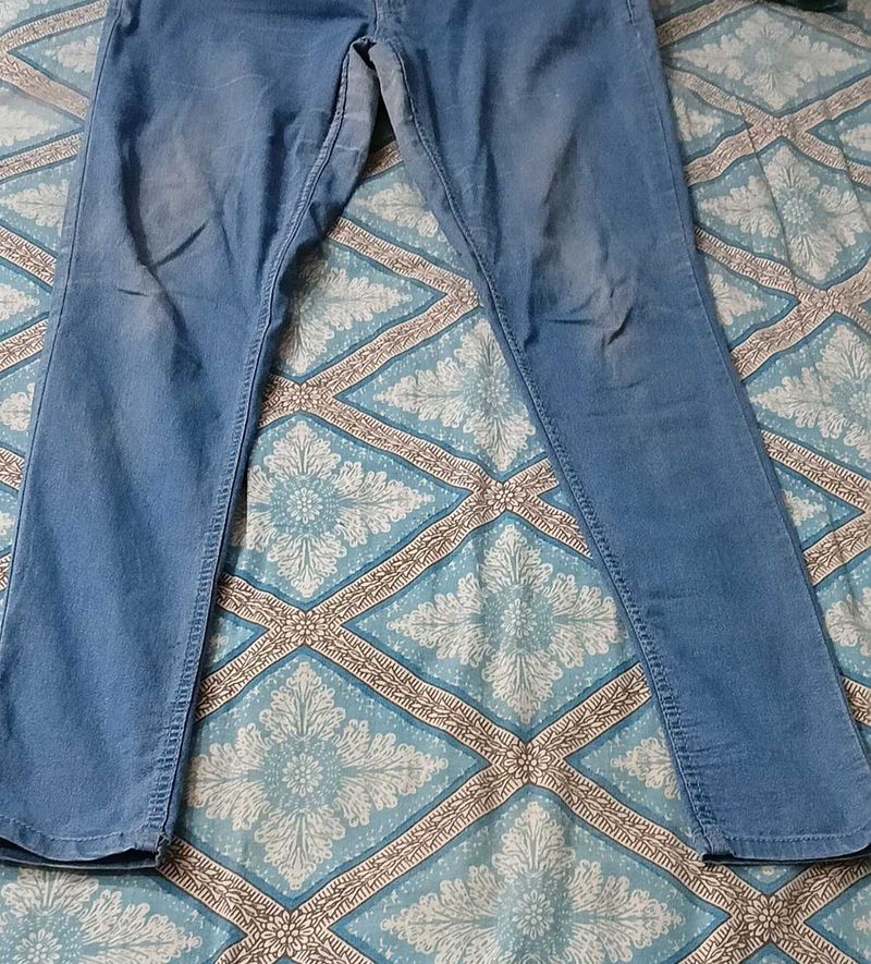 Light Wash Denim Jeans