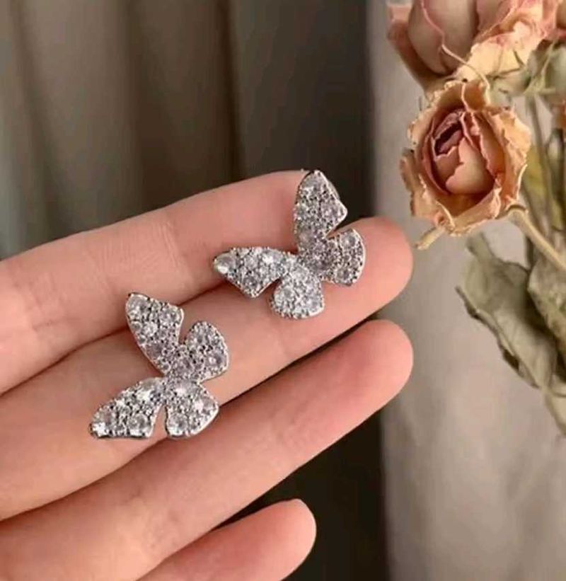 Sparkling Butterfly Stud Earrings