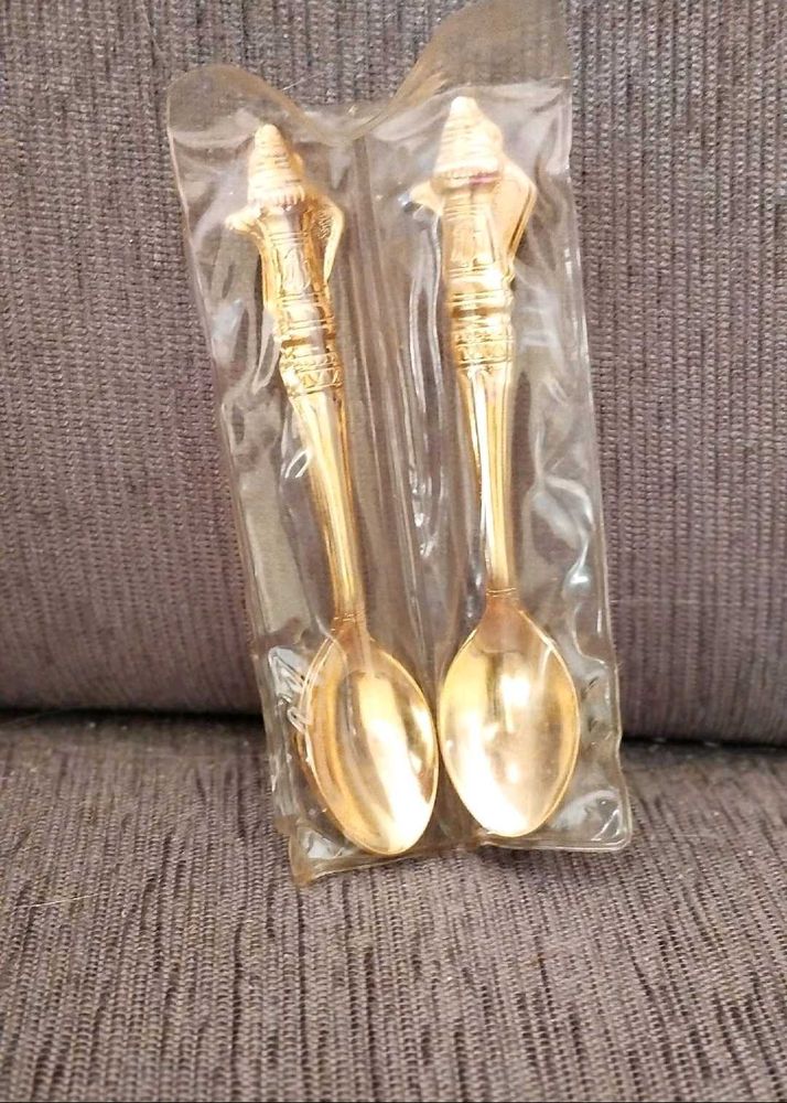 New Seal Pack 6 Pieces Gold Plated Spoons