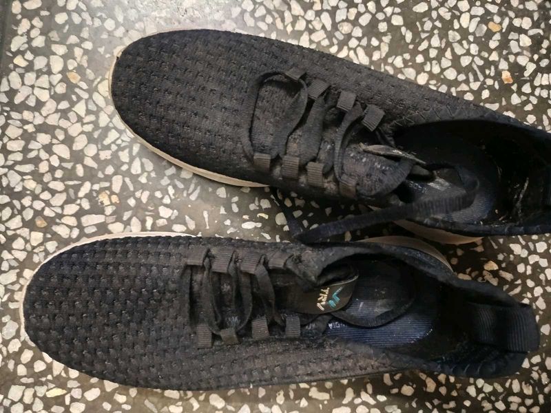 Stylish Black Sports Shoes for women