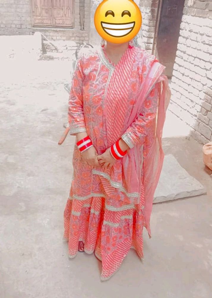 Bhut Hi Sundar Hei Sarara Kurta And Duptta