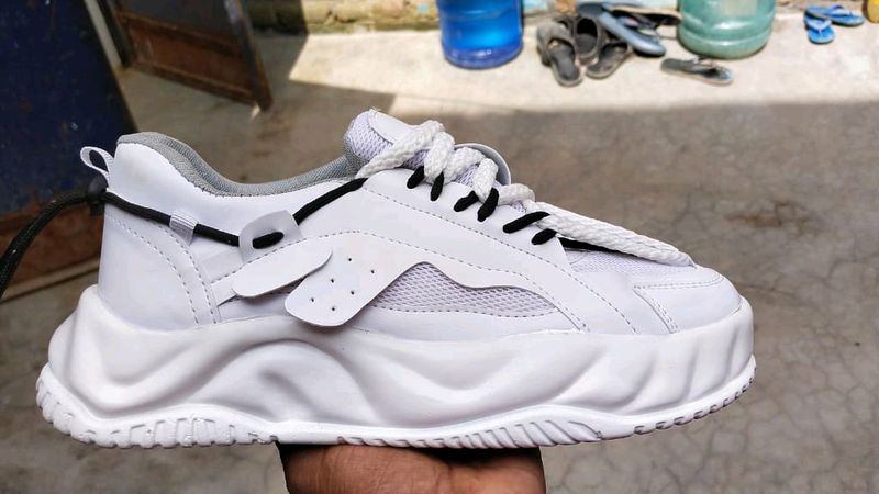 Sport Shoes 6 To 10 Size Available