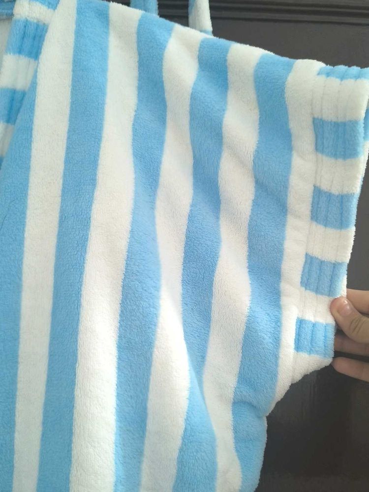 ✨ Brand New Cozy Cotton Robe! ✨