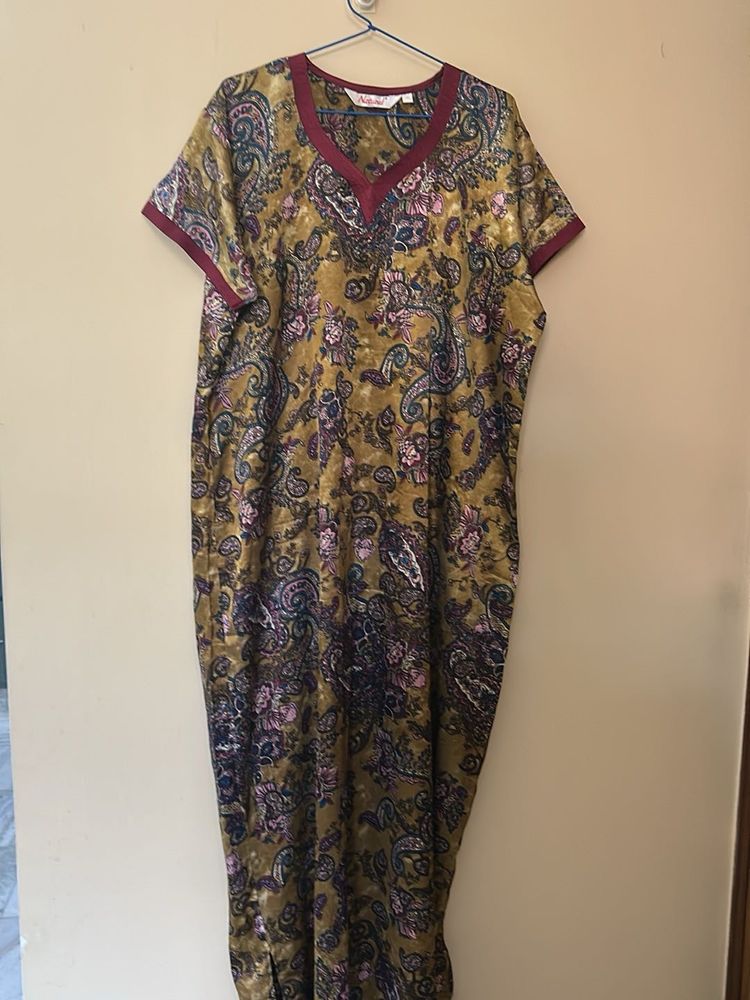Paisley day/night gown