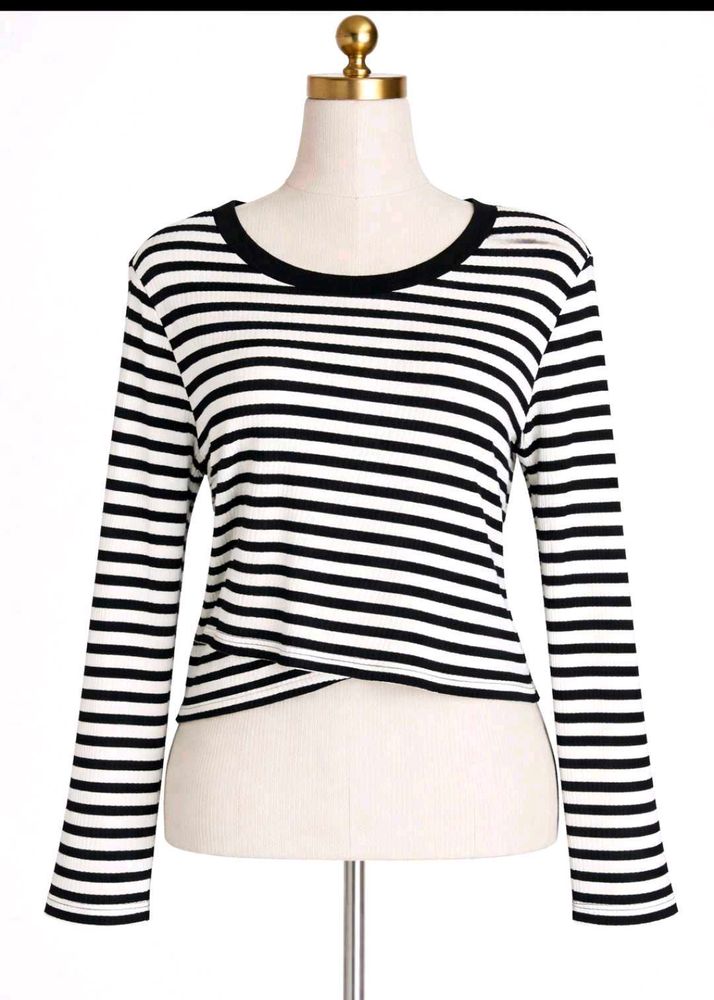 Black &amp; White Striped Long Sleeve Top
