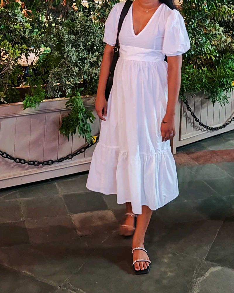 Elegant White Midi Dress