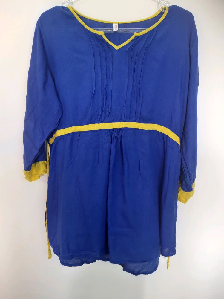 Blue Top With Yellow Border.