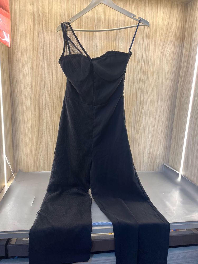 NEW KAZO Chic Black One-Shoulder Jumpsuit