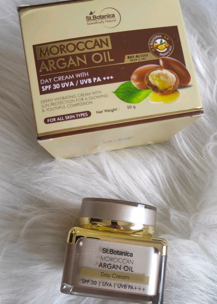 St Botanica Moroccan Argan Oil Day Cream