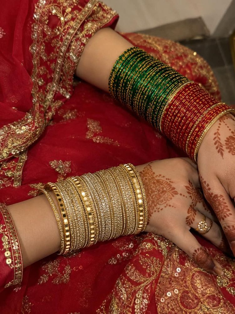 Traditional Bridal Bangles Set–Red,Green &amp; Gold