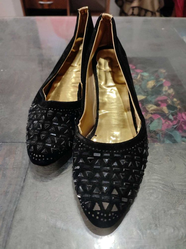 Velvet Black Stone Stylish Heels