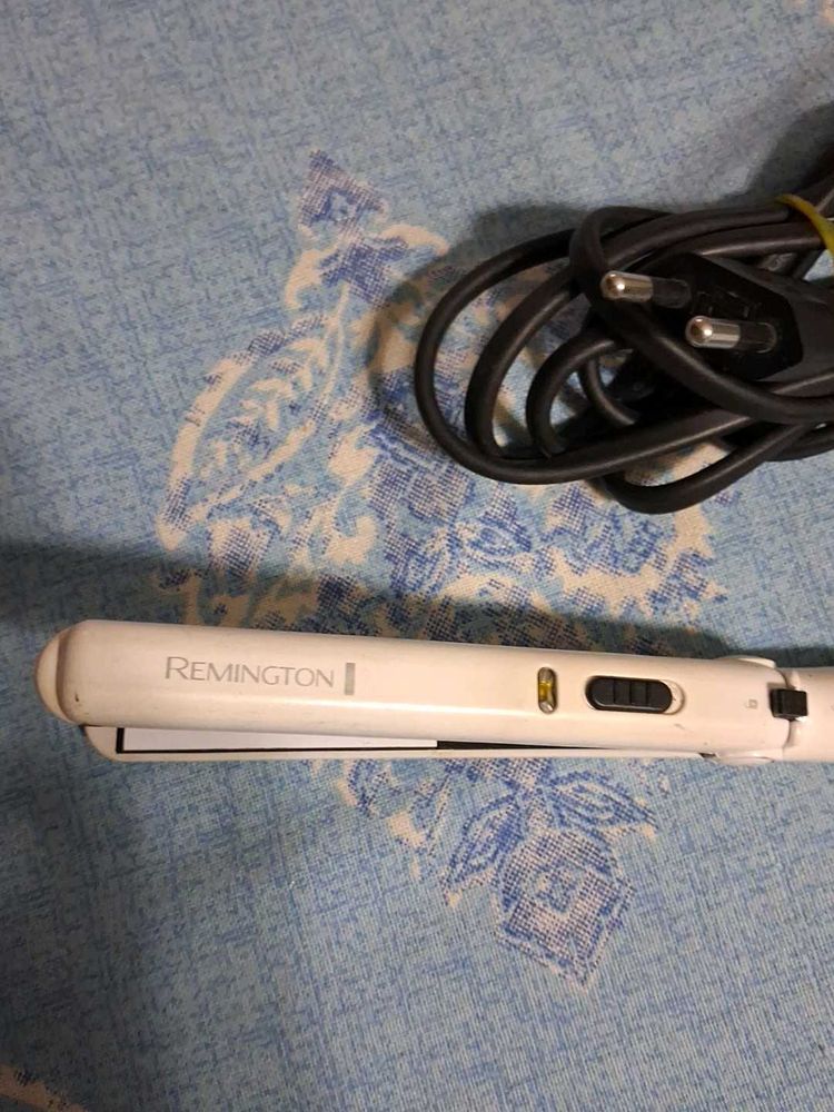 Remington Hair Straightener
