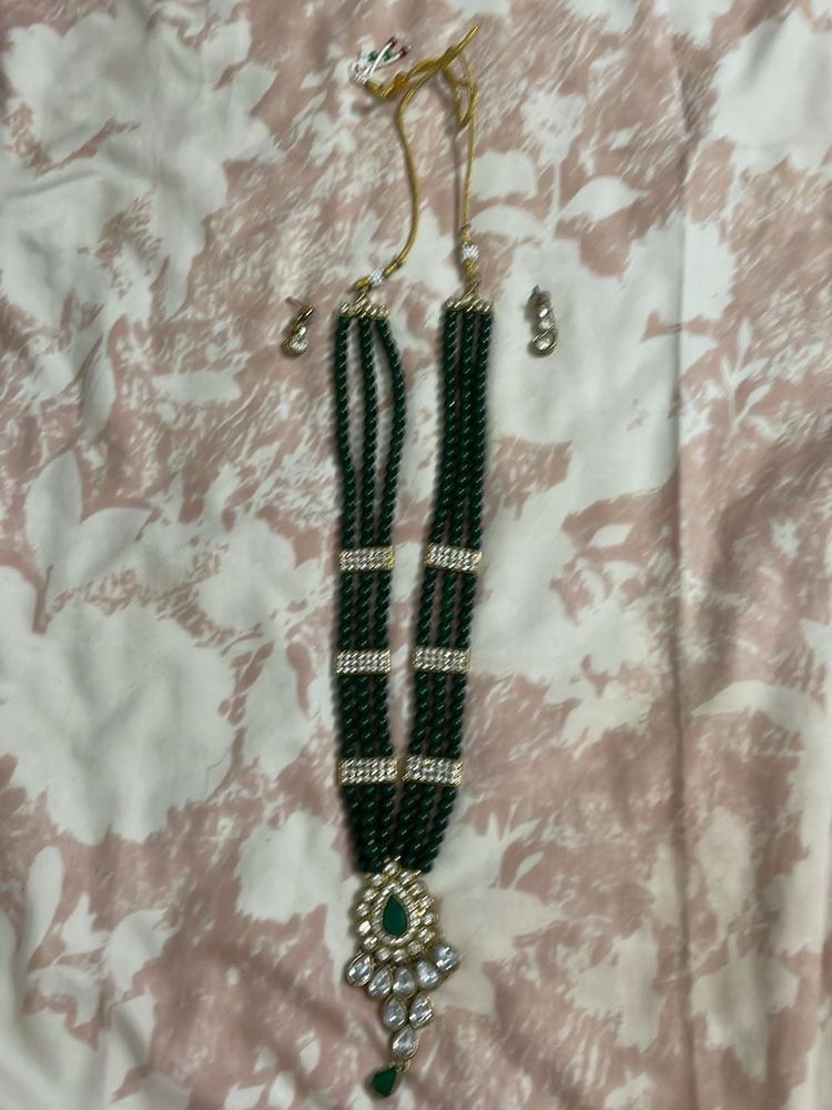 Elegant Green &amp; Crystal Beaded Necklace Set