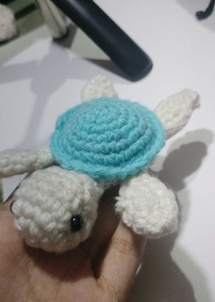 Crochet Turtle  keychain