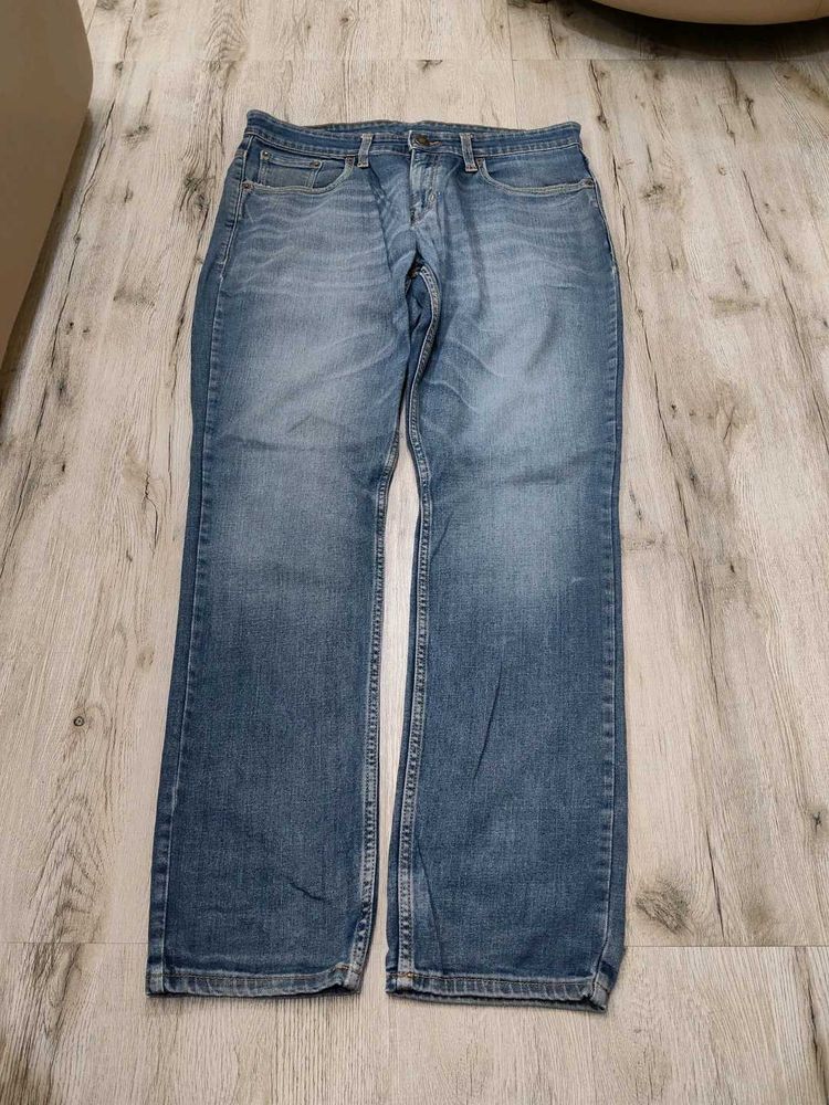 Ma5968 Levi's jeans waist 34 inches