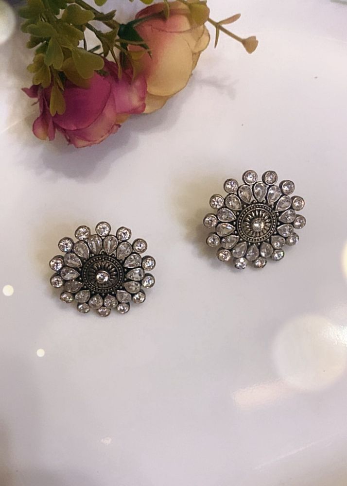 Pick any ring for Rs.99/--