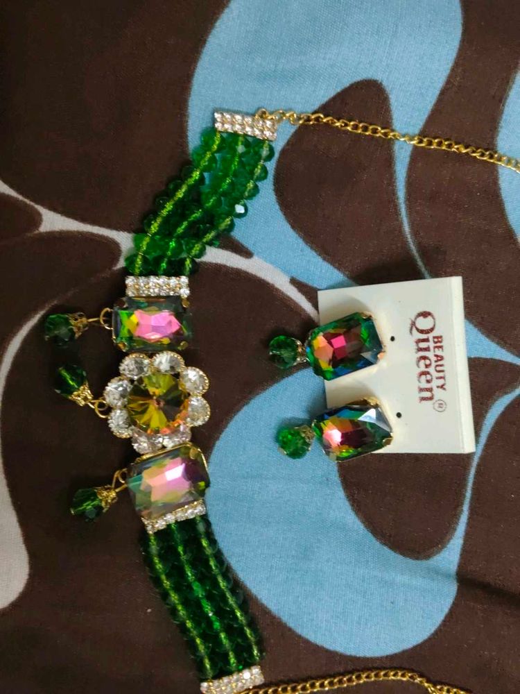 Stunning Green Beaded Jewellery Set