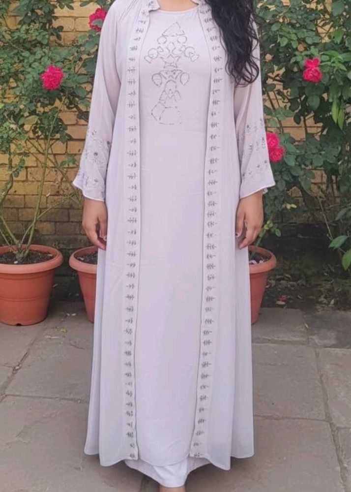 Piece Indo-Western Set: Kurti withembroidery Shrug