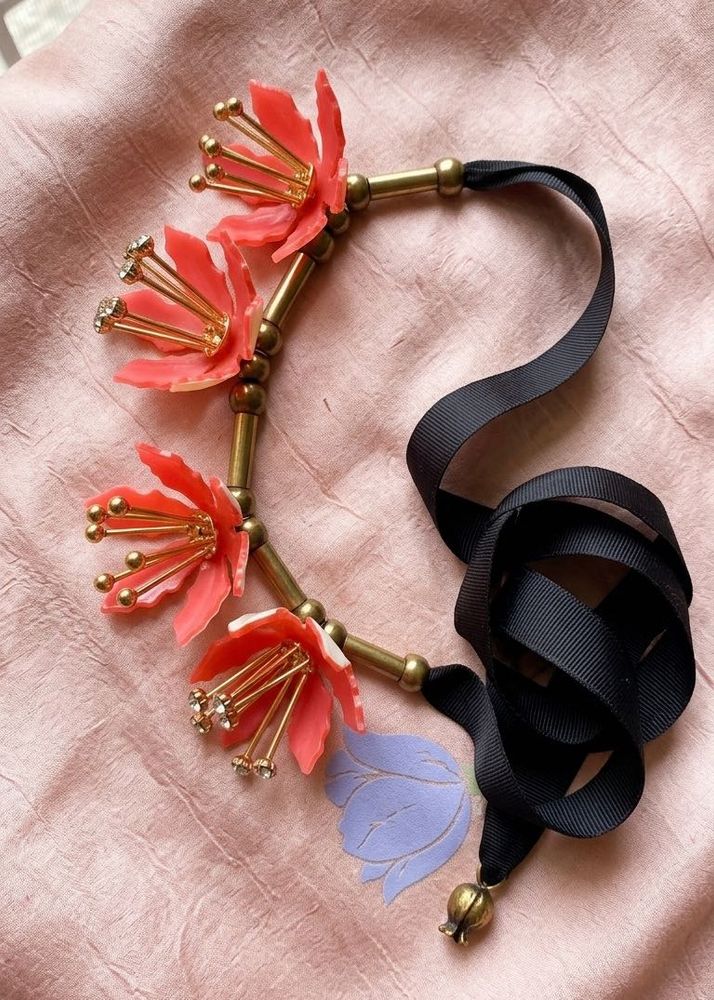 New Floral Statement Necklace last pc