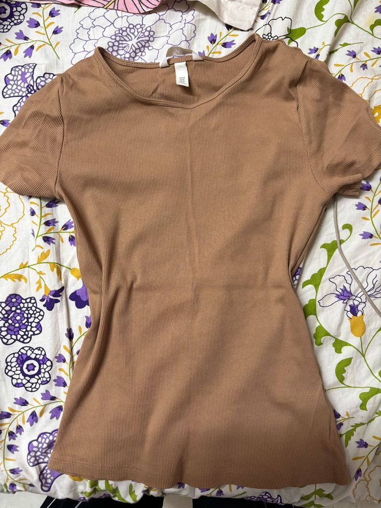 Ribbed Knit Brown Short Sleeve Top