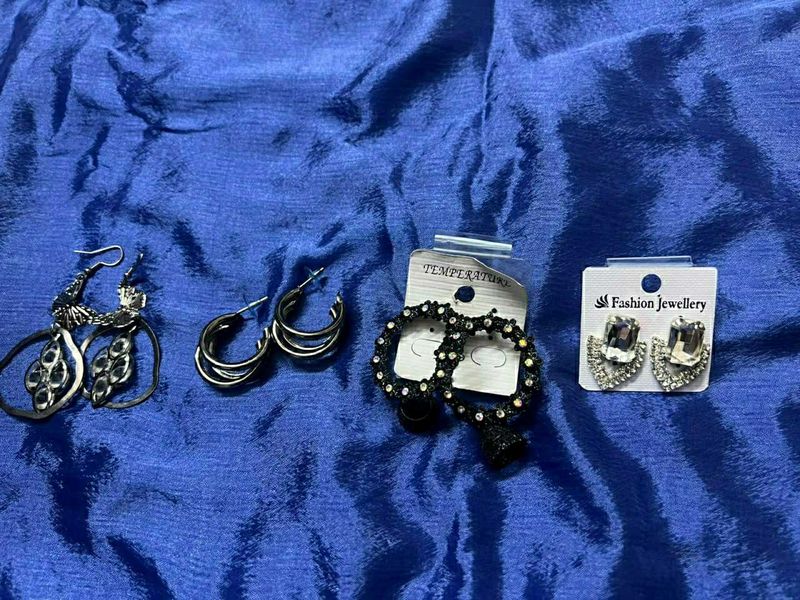 Assorted 4 Earrings Set