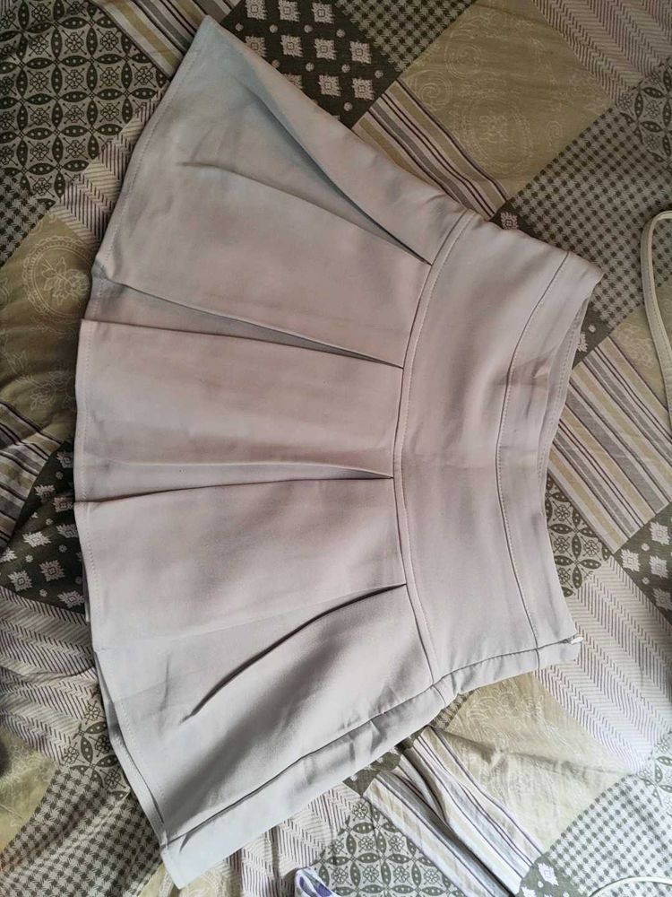 Stylish Pleated Skirt
