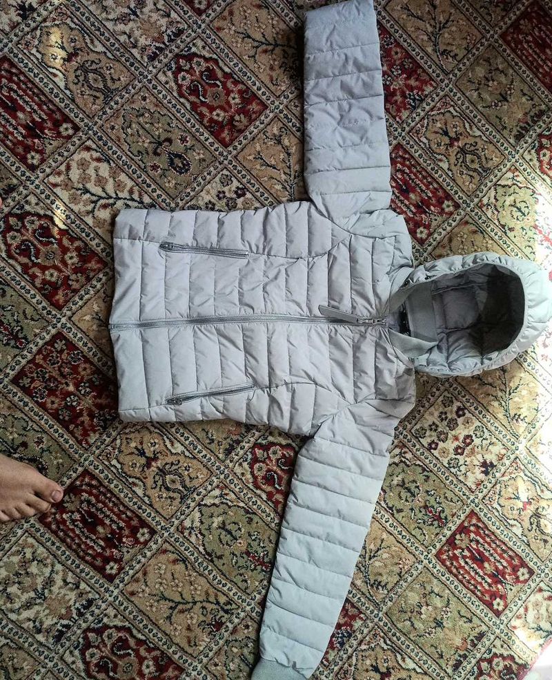 Lightweight Padded Grey Jacket with Hood