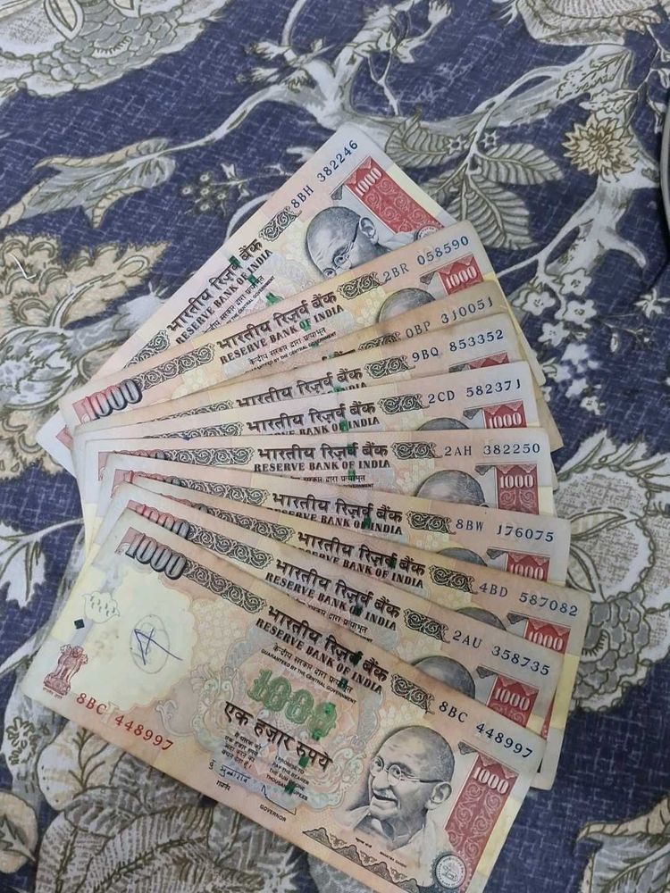 10 pcs lot Vintage 1000 Rupee Notes Collection
