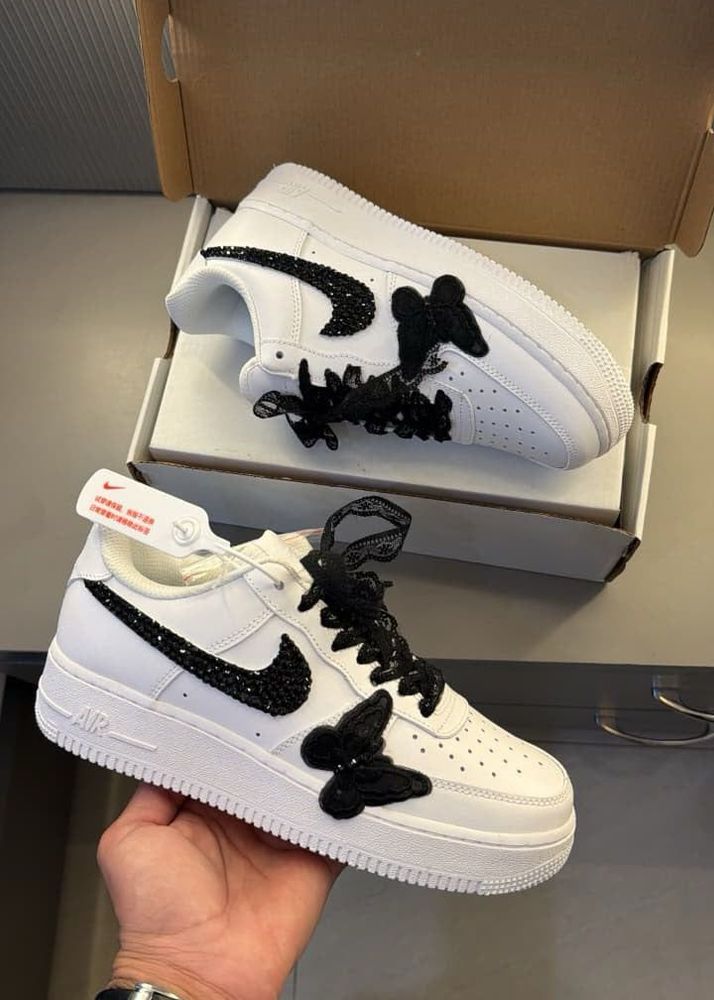 NIKE AIRFORCE