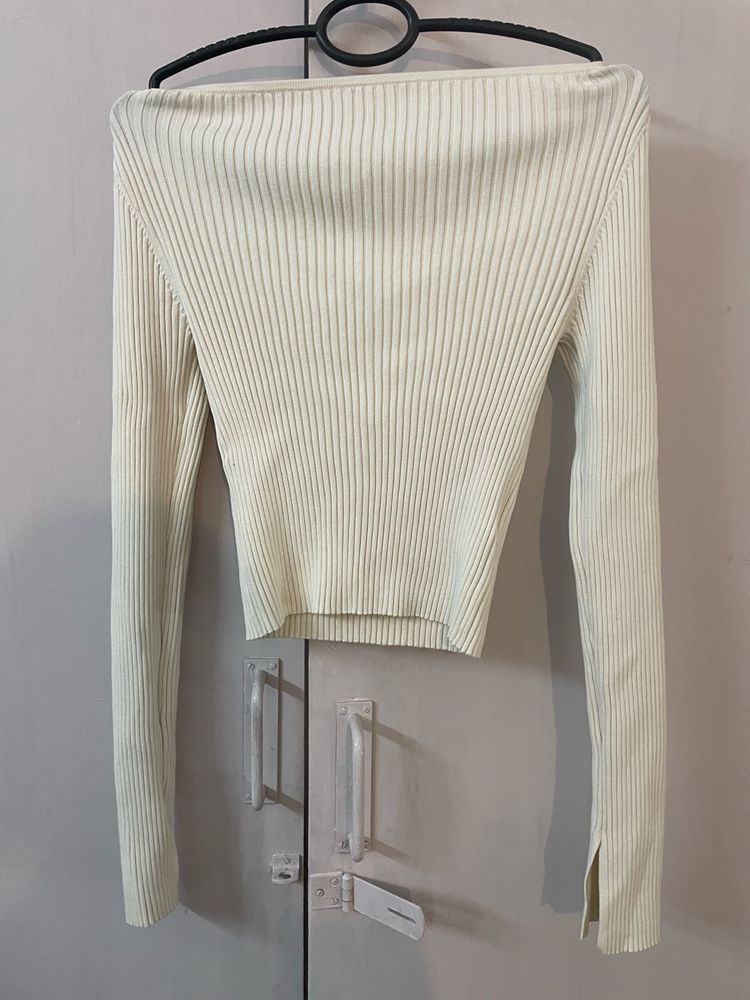 h&amp;m boat neck knit top