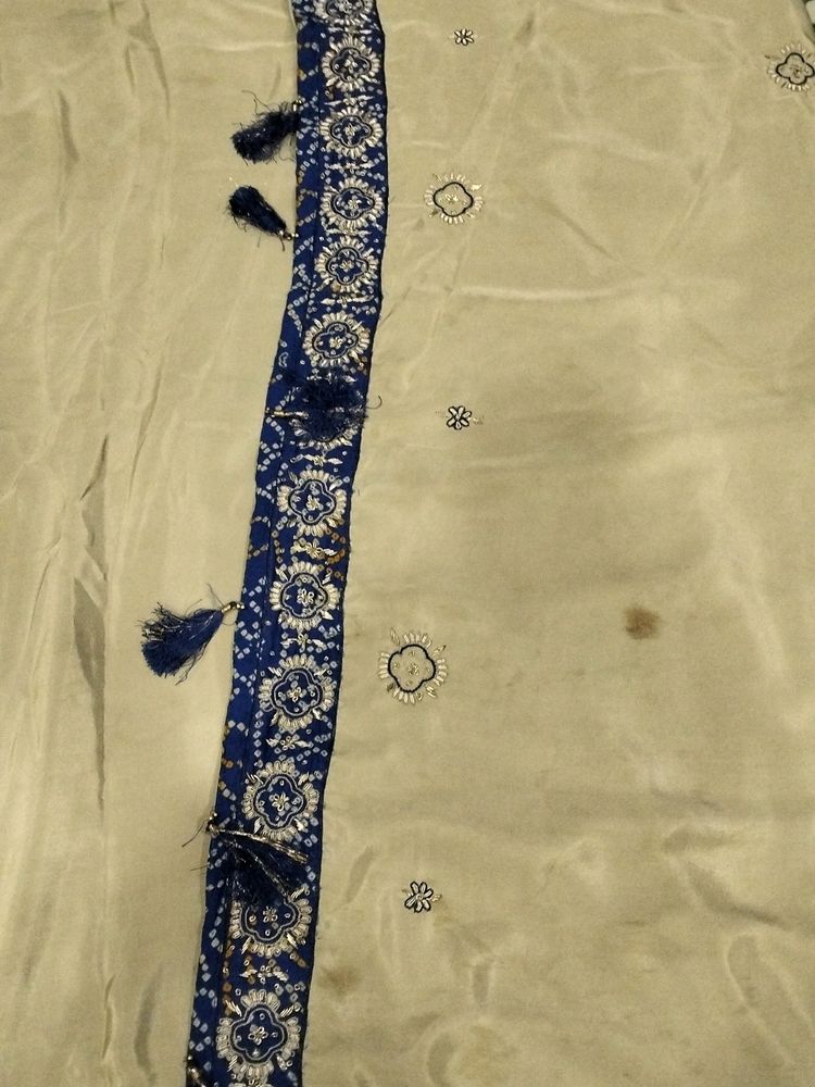 Beautiful Saree With Bandhej Blouse