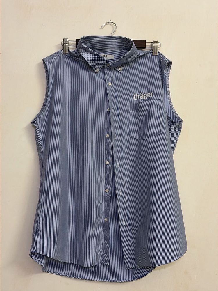 Uniqlo Sleeveless Blue Striped Drager Shirt