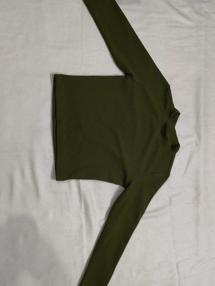 Green Mock Neck Long Sleeve Top