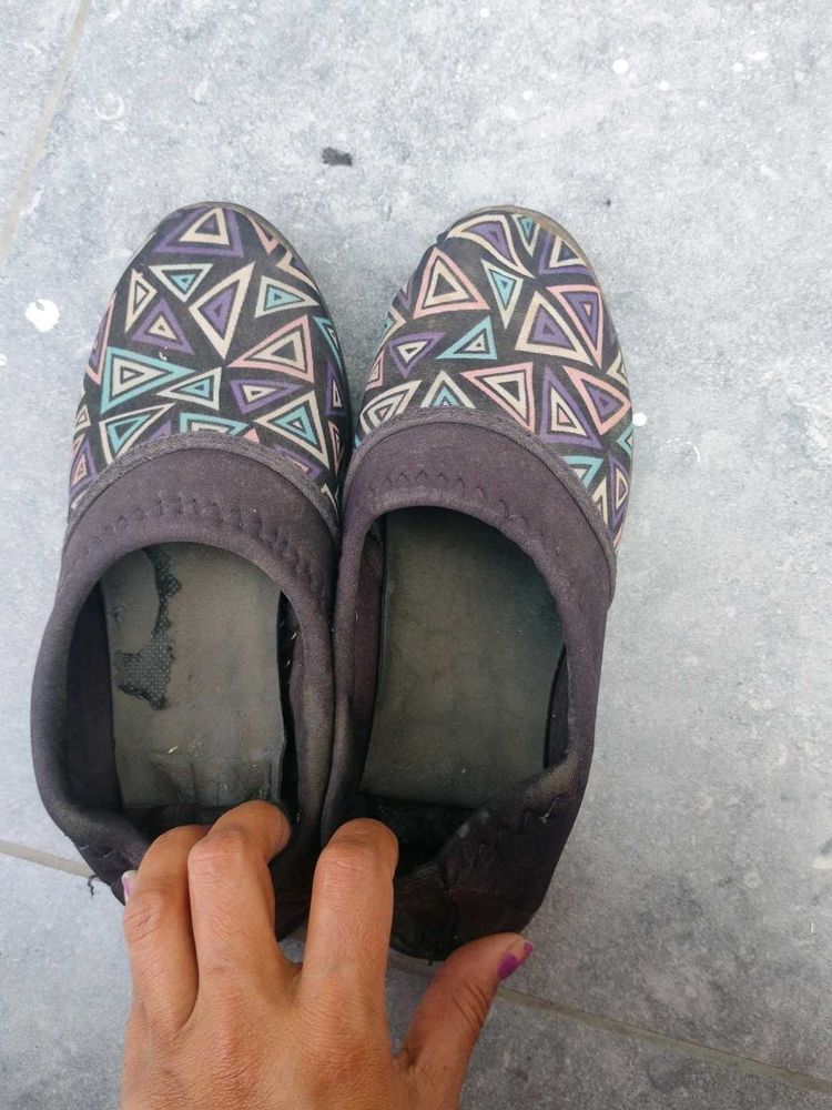 Stylish Geometric Flats
