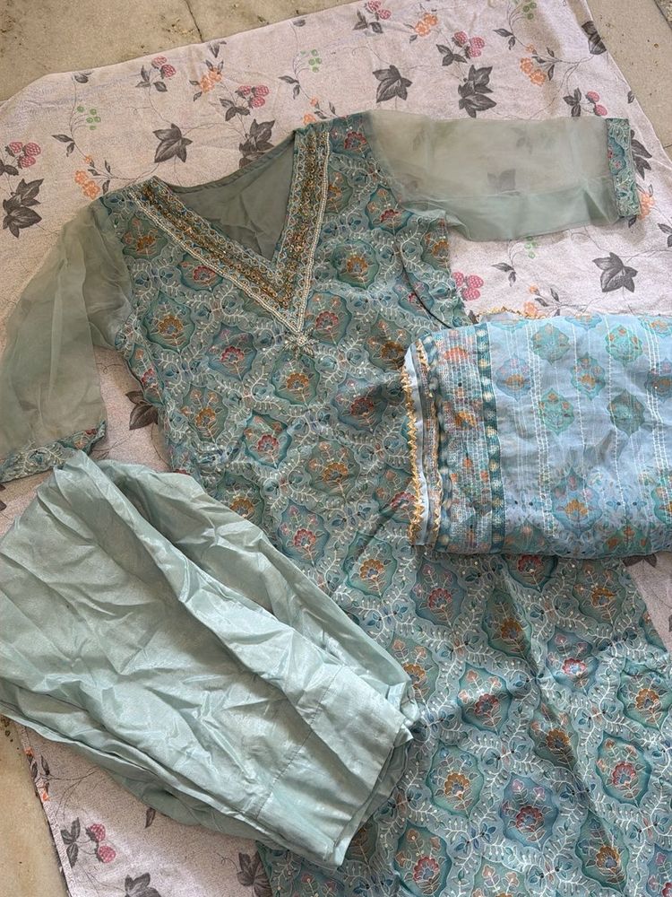 Beautiful Teal Embroidered Kurta Set