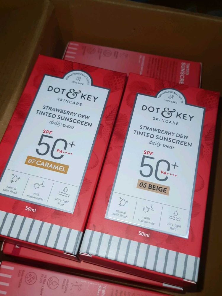 Dot &amp; Key Strawberry Dew Tinted Sunscreen SPF 50+