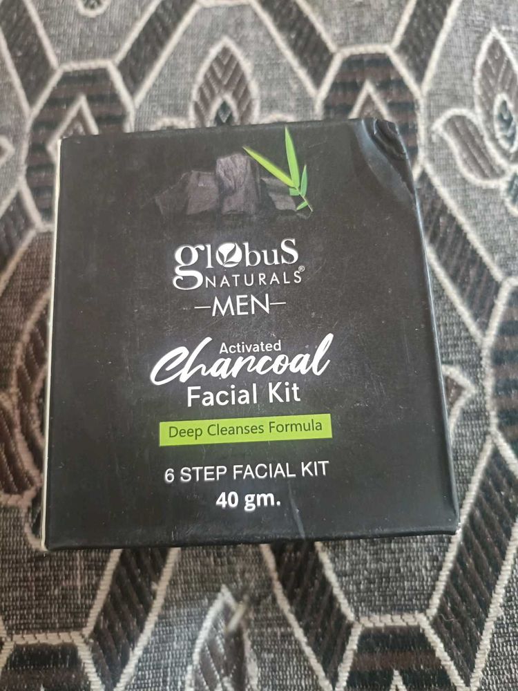Globus Naturals Men's Charcoal Facial Kit