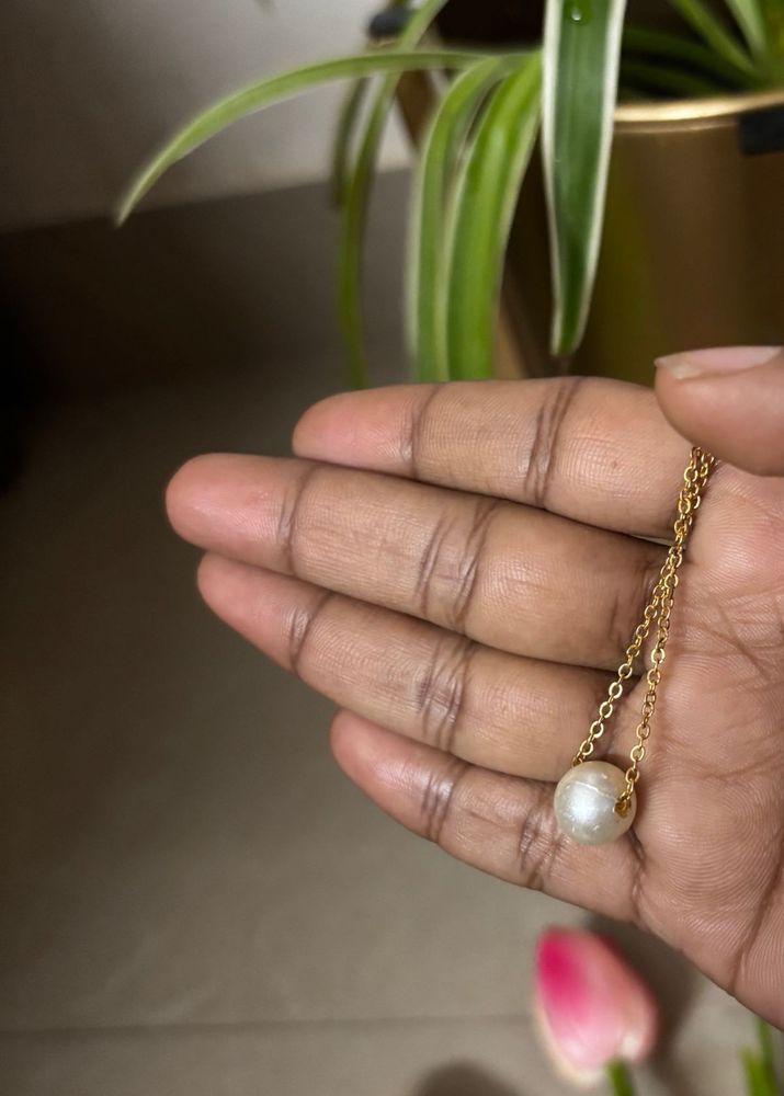Elegant Pearl Necklace