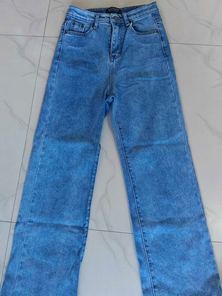 Light Wash Wide Leg Jeans