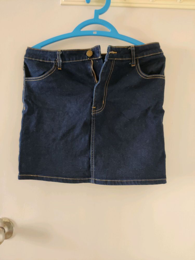 mini skirt