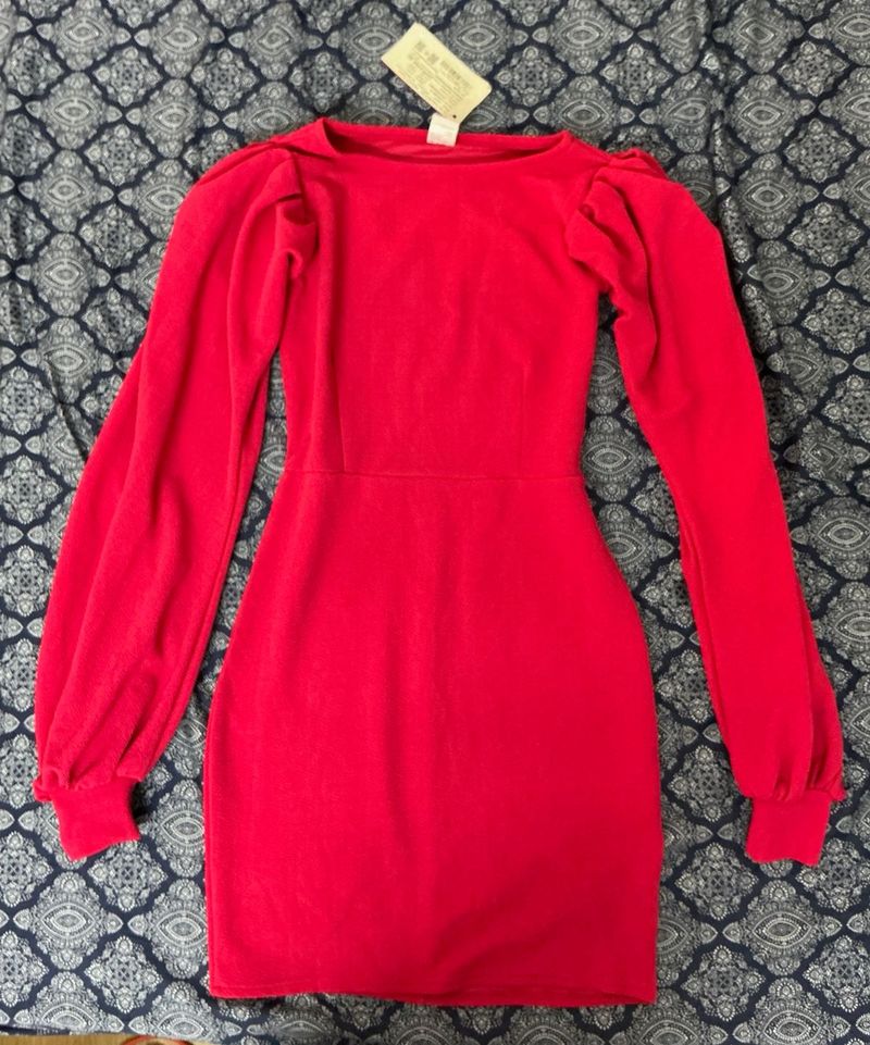 BRAND NEW Vibrant fuchsia Puff Sleeve Midi Dress