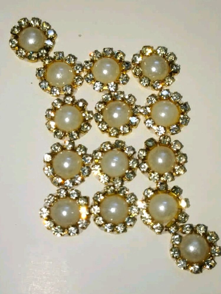 Patches Moti Stone Cream Flower jarkan fancy 15 p