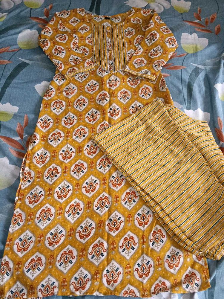 Stylish Yellow Printed Kurta Set